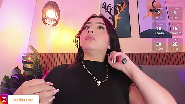 MelinaCruz online show from April 17, 2026, 2:36 am