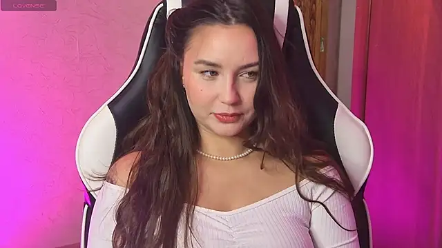 Snapshot of CherryTouss chatting on January 8, 2026, 8:20 am CherryTouss online show from January 8, 2026, 8:20 am