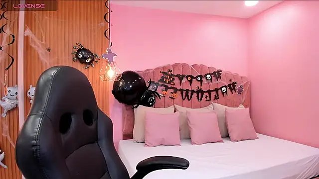 Snapshot of eva_sainnt chatting on October 9, 2025, 5:02 pm eva sainnt online show from October 9, 2025, 5:02 pm