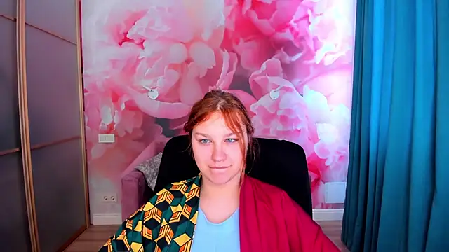 Snapshot of AngelinaLow chatting on April 21, 2026, 11:28 am AngelinaLow online show from April 21, 2026, 11:28 am