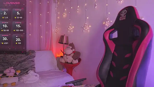 Snapshot of Madison_Mayer chatting on January 6, 2026, 1:37 pm Madison Mayer online show from January 6, 2026, 1:37 pm