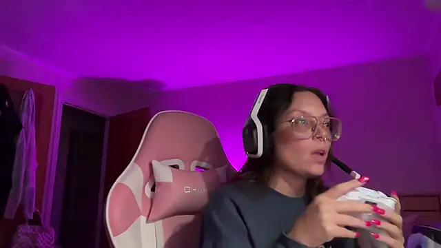 SpaceCowWhore online show from September 21, 2025, 12:49 am