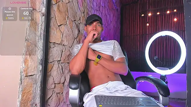 LiamByrne online show from December 15, 2025, 7:03 am