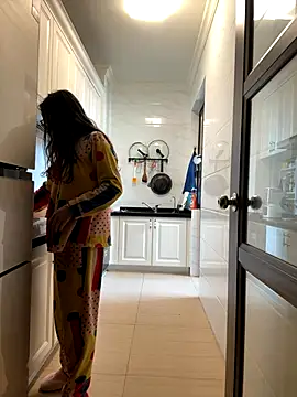 Snapshot of aa520uv chatting on October 28, 2025, 12:55 am aa520uv online show from October 28, 2025, 12:55 am