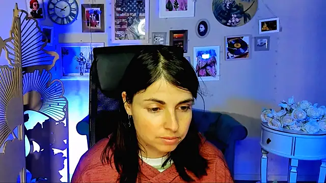 FlorenceAnderson online show from February 25, 2026, 6:24 am