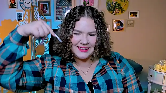 FlorenceAnderson online show from October 1, 2025, 5:17 pm