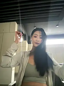 Snapshot of linger-23 chatting on September 9, 2025, 6:23 am linger-23 online show from September 9, 2025, 6:23 am