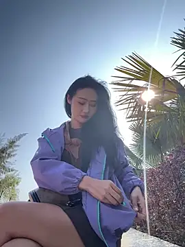 Snapshot of linger-23 chatting on December 5, 2025, 6:12 am linger-23 online show from December 5, 2025, 6:12 am