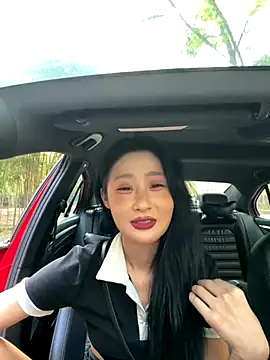 Snapshot of linger-23 chatting on October 8, 2025, 7:32 am linger-23 online show from October 8, 2025, 7:32 am