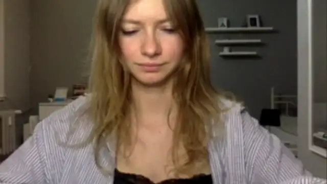 MillieShow online show from February 12, 2026, 11:04 pm