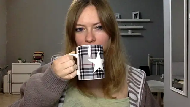 MillieShow online show from November 15, 2025, 3:27 pm