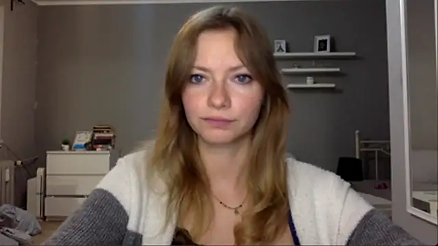 MillieShow online show from December 18, 2025, 10:13 pm