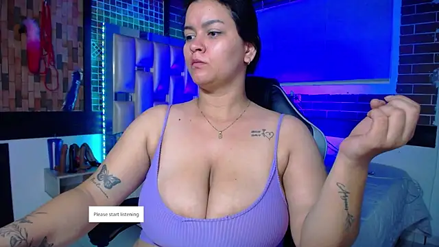 Snapshot of kriss_sweetboobs10 chatting on April 21, 2026, 12:45 pm kriss sweetboobs10 online show from April 21, 2026, 12:45 pm