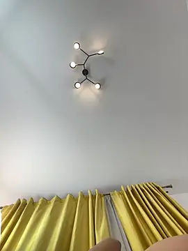 CelineReys online show from October 22, 2025, 5:01 pm