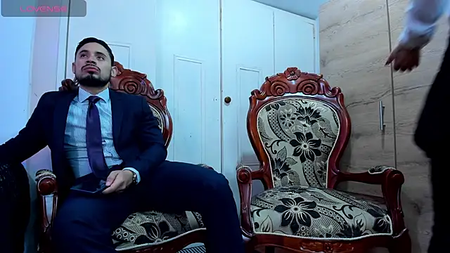 Snapshot of pleasurecompany3 chatting on March 22, 2025, 12:39 am pleasurecompany3 online show from March 22, 2025, 12:39 am