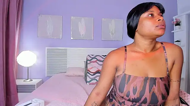 Snapshot of SammyDesire_10 chatting on September 10, 2025, 7:13 pm SammyDesire 10 online show from September 10, 2025, 7:13 pm