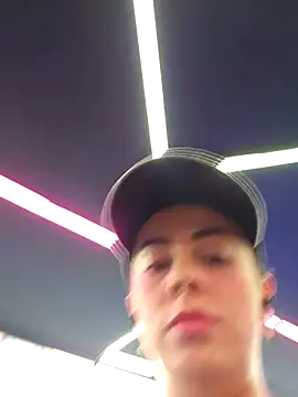 Snapshot of Sairy_ chatting on March 3, 2026, 10:17 pm Sairy online show from March 3, 2026, 10:17 pm