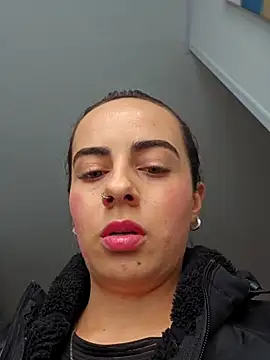 Snapshot of Sairy_ chatting on April 29, 2026, 3:27 pm Sairy online show from April 29, 2026, 3:27 pm
