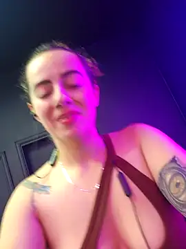 Snapshot of Sairy_ chatting on March 18, 2026, 4:41 pm Sairy online show from March 18, 2026, 4:41 pm