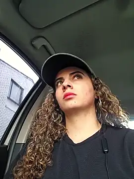 Snapshot of Sairy_ chatting on April 12, 2026, 10:35 pm Sairy online show from April 12, 2026, 10:35 pm