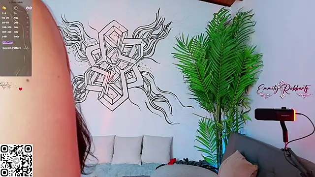 Emmi Roberts online show from April 17, 2026, 8:11 pm