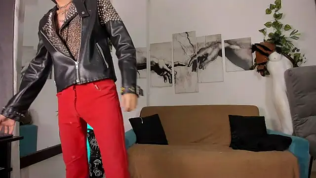 Snapshot of Giotrashy chatting on January 10, 2026, 7:42 pm Giotrashy online show from January 10, 2026, 7:42 pm