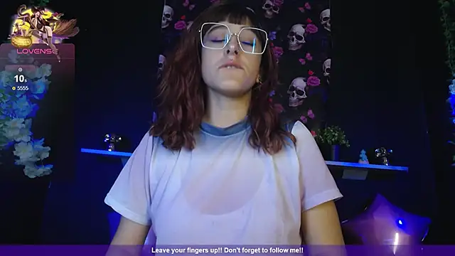 Hairydoll  online show from December 1, 2025, 9:59 pm