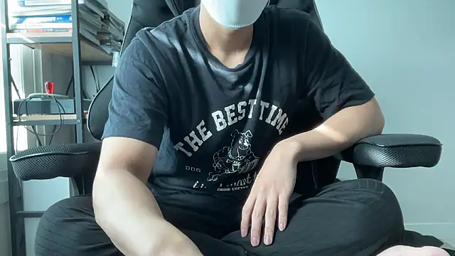 Snapshot of assrkjs1010 chatting on January 14, 2026, 1:31 am assrkjs1010 online show from January 14, 2026, 1:31 am