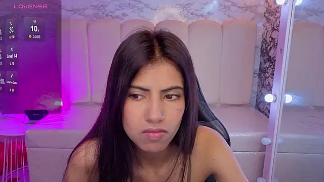 Snapshot of _Kitty_v chatting on February 20, 2026, 1:13 pm Kitty v online show from February 20, 2026, 1:13 pm