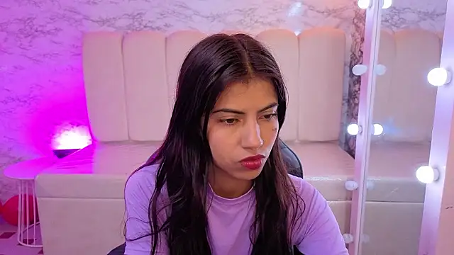 Snapshot of _Kitty_v chatting on March 2, 2026, 1:18 pm Kitty v online show from March 2, 2026, 1:18 pm