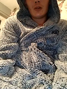 LargeElectrolyte7 online show from November 23, 2025, 2:32 am