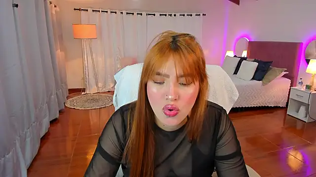 karla hill 28 online show from September 14, 2025, 4:02 am