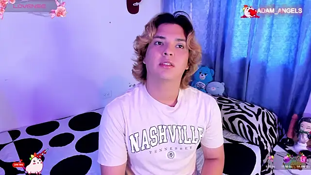 adam angelssss online show from April 22, 2026, 2:02 pm