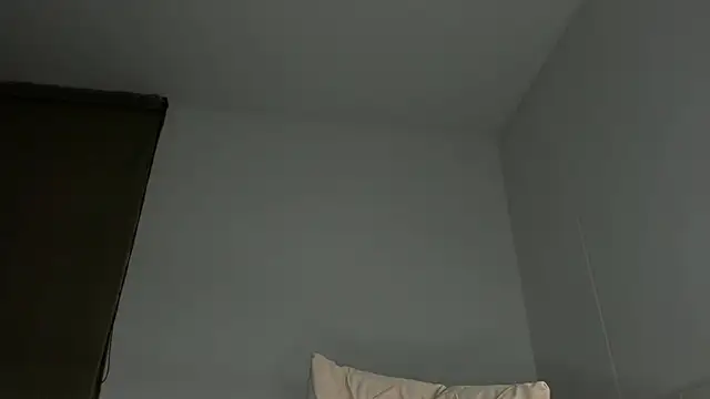 Snapshot of cmzo_ chatting on November 1, 2025, 1:23 am cmzo online show from November 1, 2025, 1:23 am