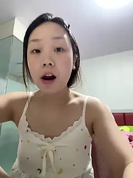 Snapshot of Minnie-66 chatting on September 23, 2025, 10:44 am Minnie-66 online show from September 23, 2025, 10:44 am