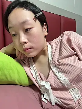 Snapshot of Minnie-66 chatting on October 3, 2025, 11:45 am Minnie-66 online show from October 3, 2025, 11:45 am