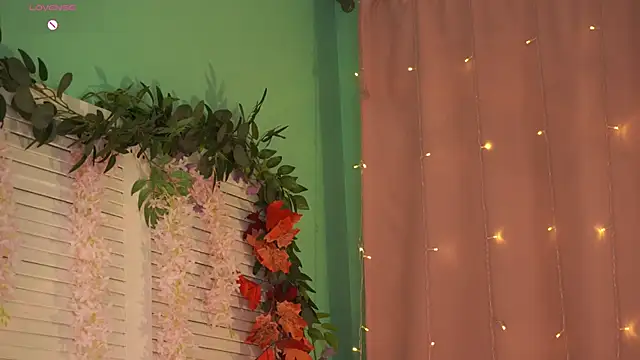 Snapshot of EvaMossi chatting on November 30, 2025, 5:41 am EvaMossi online show from November 30, 2025, 5:41 am