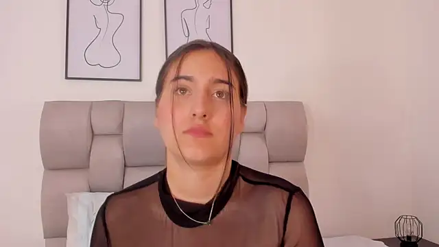 Snapshot of Hanna_Evans__ chatting on September 14, 2025, 4:07 pm Hanna Evans online show from September 14, 2025, 4:07 pm