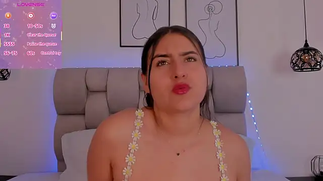 Snapshot of Hanna_Evans__ chatting on January 8, 2026, 12:33 pm Hanna Evans online show from January 8, 2026, 12:33 pm