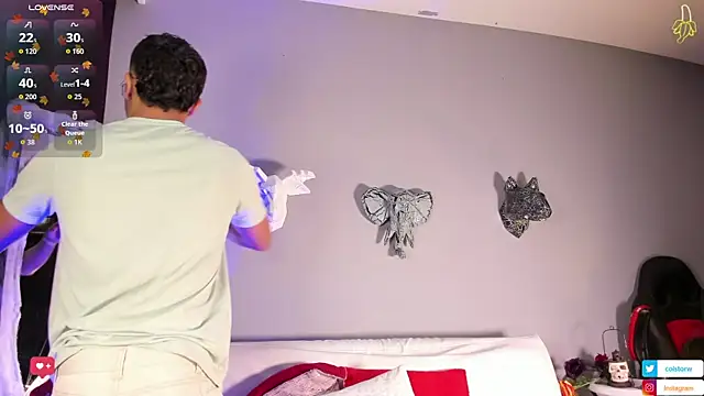 Colstorw  online show from October 15, 2025, 10:45 am