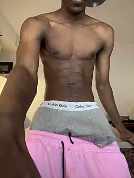 Snapshot of Renoirmonter chatting on September 26, 2025, 2:46 pm Renoirmonter online show from September 26, 2025, 2:46 pm