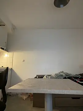 Snapshot of Renoirmonter chatting on November 8, 2025, 9:24 am Renoirmonter online show from November 8, 2025, 9:24 am