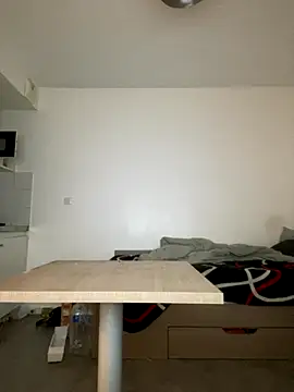 Snapshot of Renoirmonter chatting on November 27, 2025, 11:49 pm Renoirmonter online show from November 27, 2025, 11:49 pm