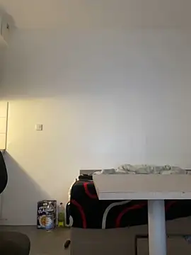 Snapshot of Renoirmonter chatting on September 23, 2025, 9:33 pm Renoirmonter online show from September 23, 2025, 9:33 pm