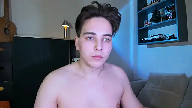 Snapshot of Eric_ether chatting on February 1, 2026, 7:12 pm Eric ether online show from February 1, 2026, 7:12 pm