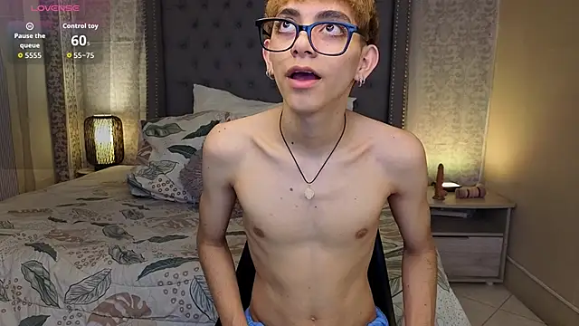 Snapshot of Matty_Sparkk chatting on November 5, 2025, 2:31 pm Matty Sparkk online show from November 5, 2025, 2:31 pm