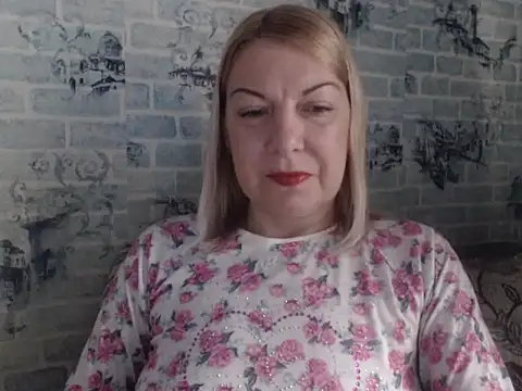 Lillia Ray online show from December 21, 2025, 11:12 am