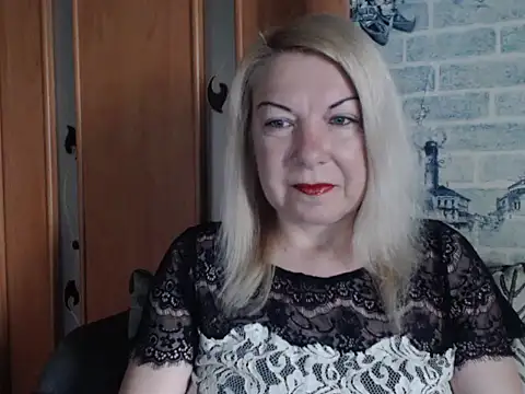 Snapshot of Lillia_Ray chatting on June 3, 2026, 6:58 am Lillia Ray online show from June 3, 2026, 6:58 am