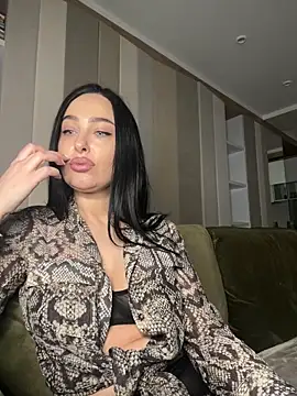 Snapshot of Black_swan7777 chatting on March 9, 2026, 9:24 am Black swan7777 online show from March 9, 2026, 9:24 am