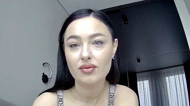 Snapshot of Black_swan7777 chatting on February 19, 2026, 7:38 am Black swan7777 online show from February 19, 2026, 7:38 am